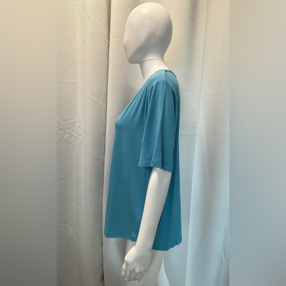 NWOT A New Day Women’s V-Neck Shirt - Picture 4 of 7